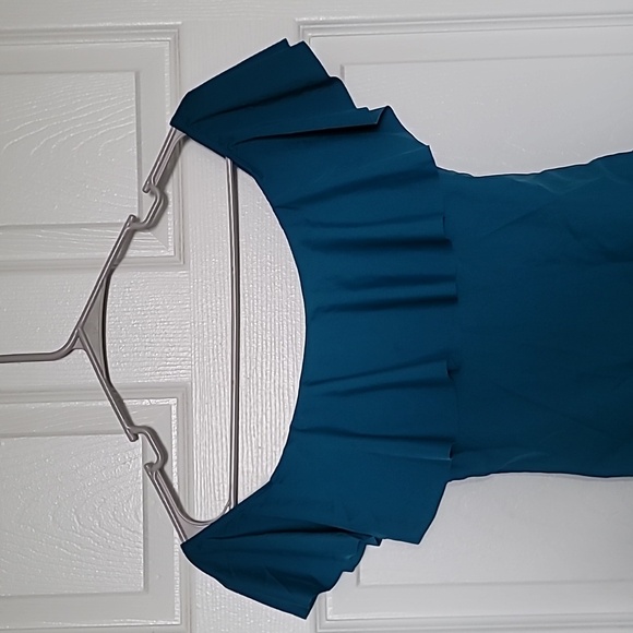 Swimsuit - Picture 2 of 4